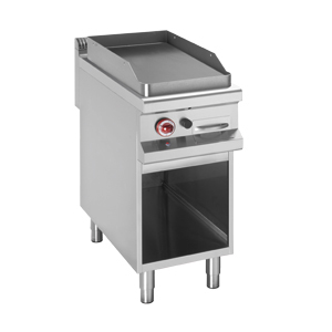 Gas Grillplatte glatt auf offenem Unterschrank
